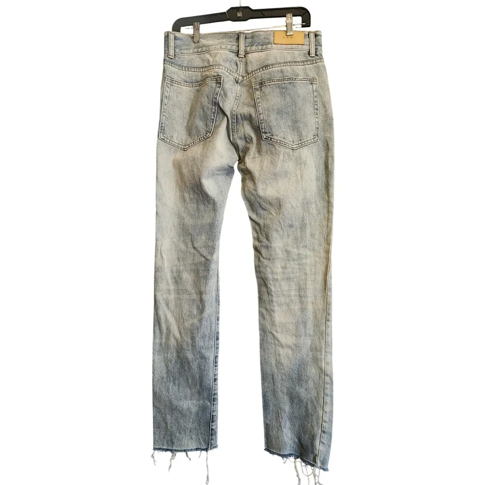 mnml Straight Leg Jeans Mens 32 Light Wash NWOT Raw Hem Streetwear Denim